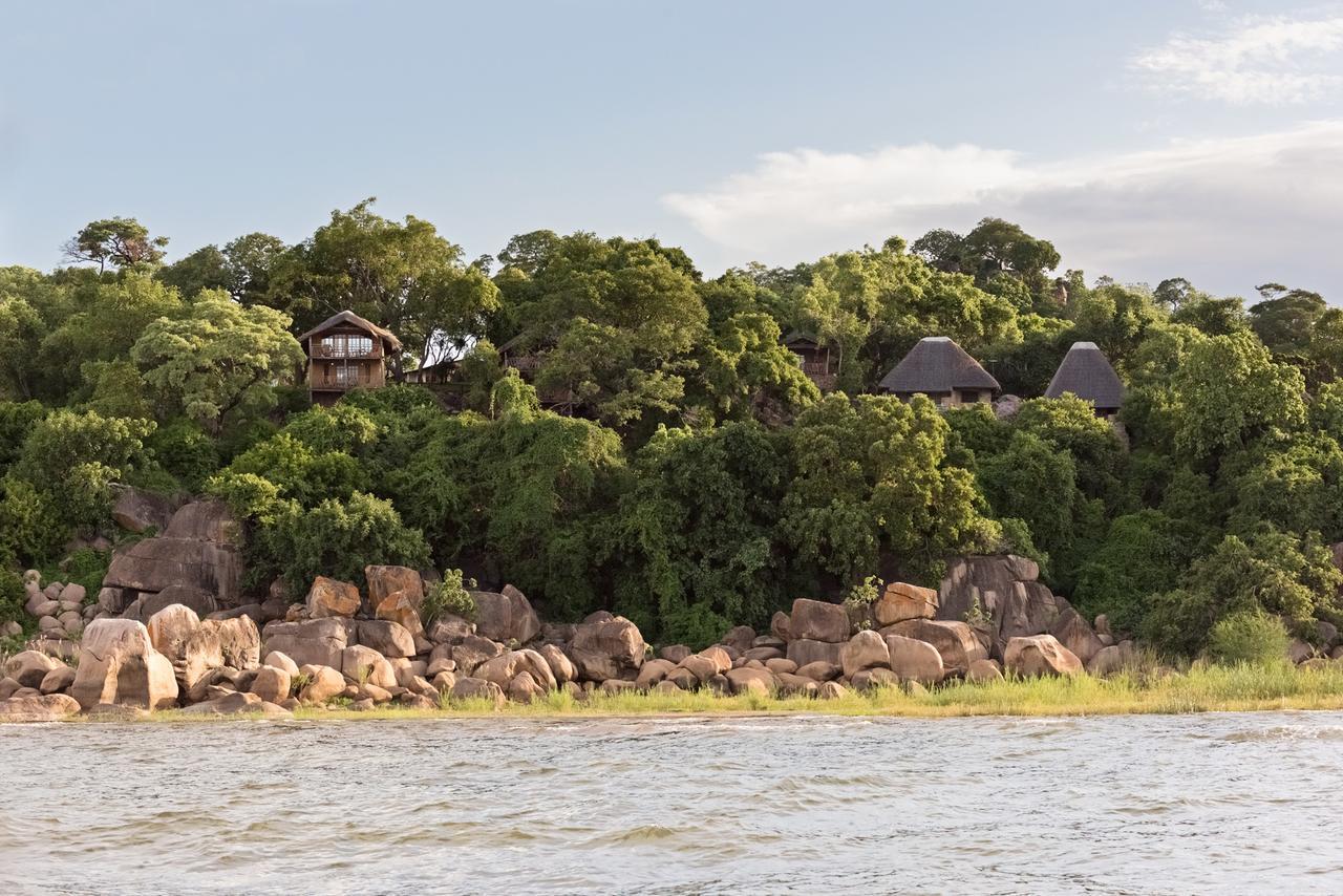 Safari Beach Lodge Senga Exterior photo